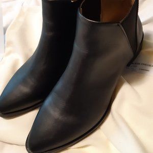 Poppy Barley Low-Rise Chelsea Boot